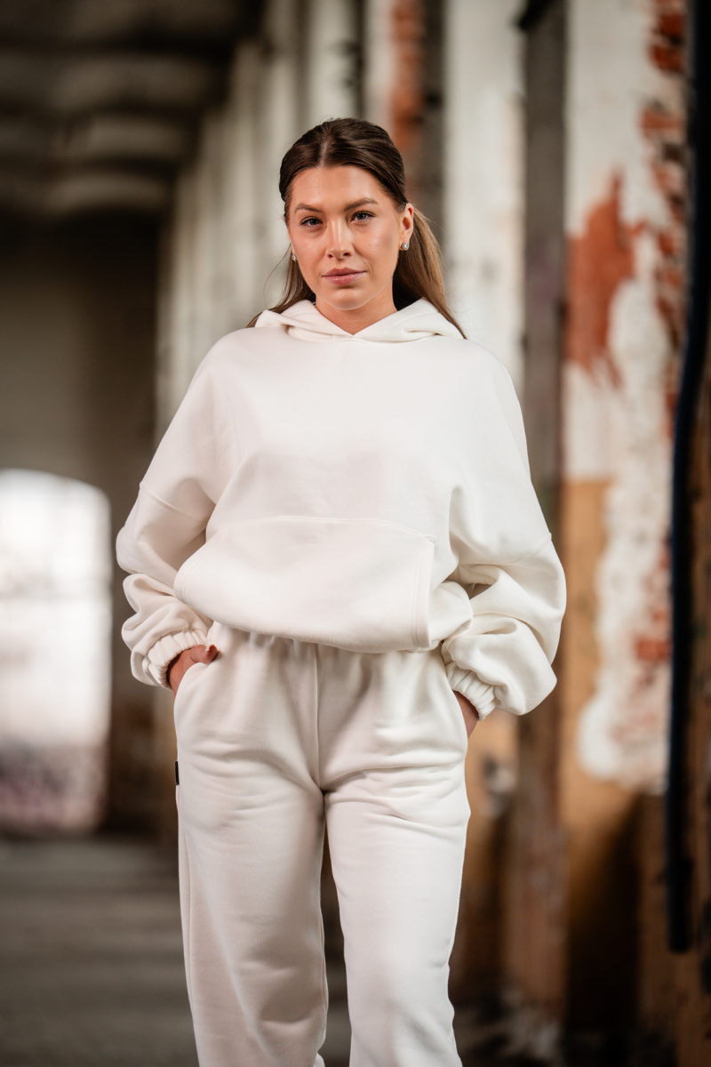 komplet-dresowy-bluza-spodnie-ecru.png