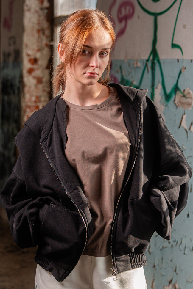 omg-wear-bluza-zip-damska-czarna-4.png